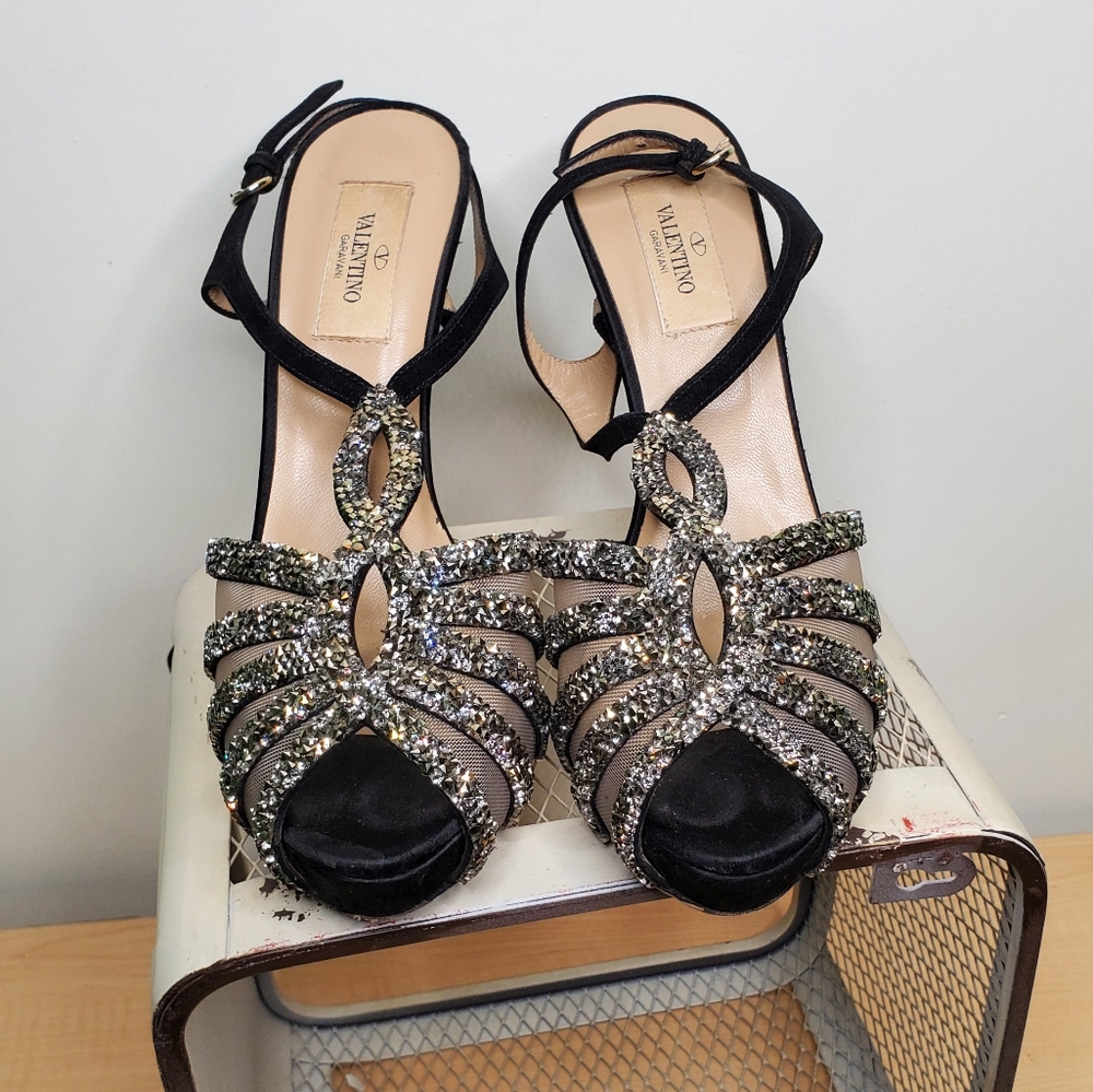 Valentino Garavani Scarpe Rhinestone Studded Heels - Picture 3 of 6
